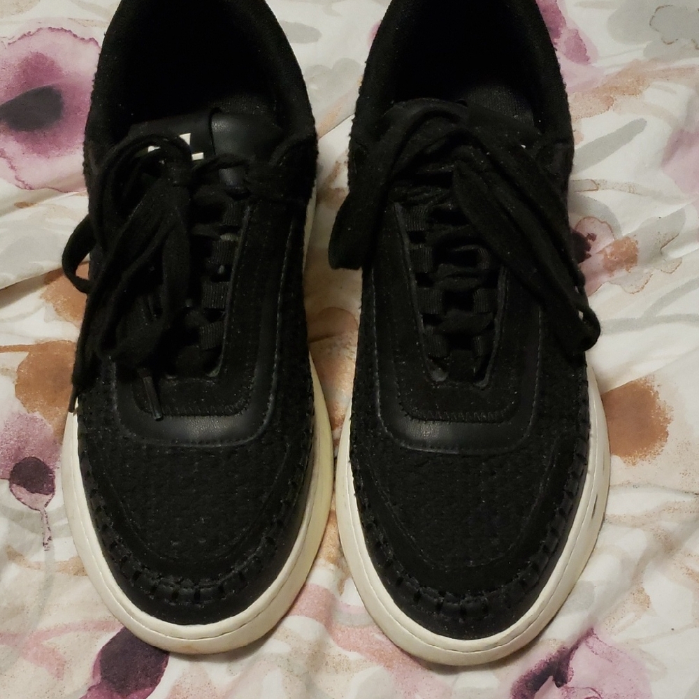 Steve Madden Black and White Women's Sneakers